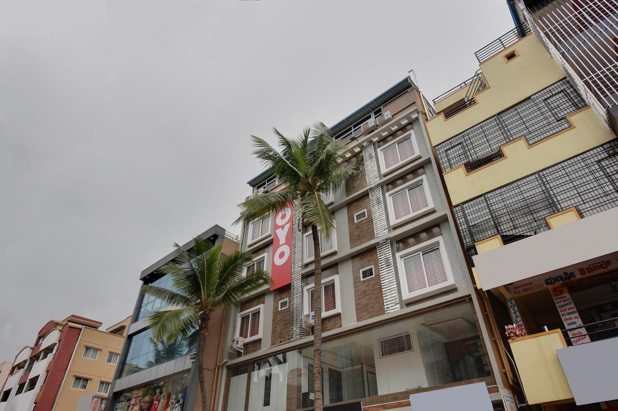 Hotel O Sri Sai Guru Comforts Yelahanka Buitenkant foto