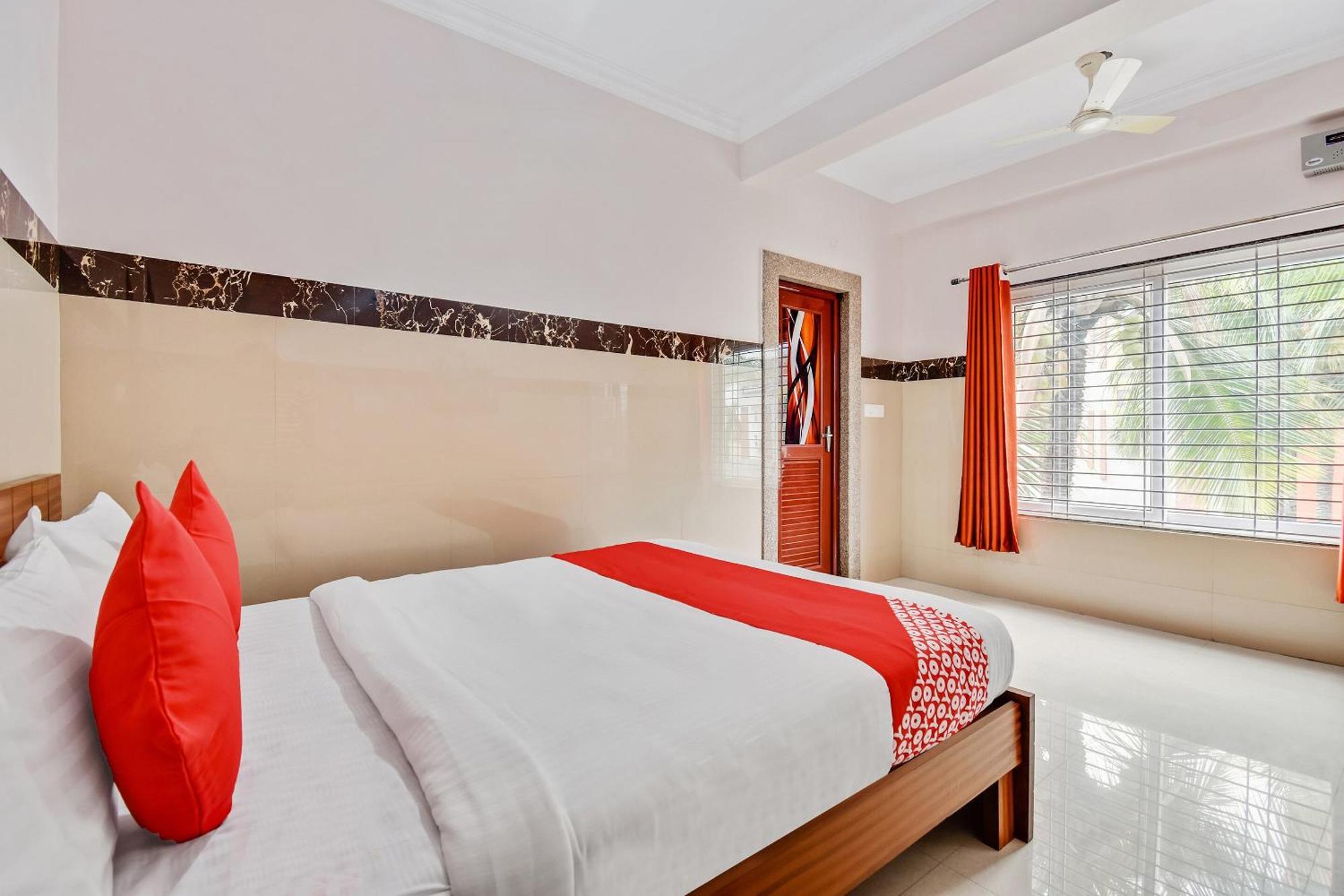 Hotel O Sri Sai Guru Comforts Yelahanka Buitenkant foto