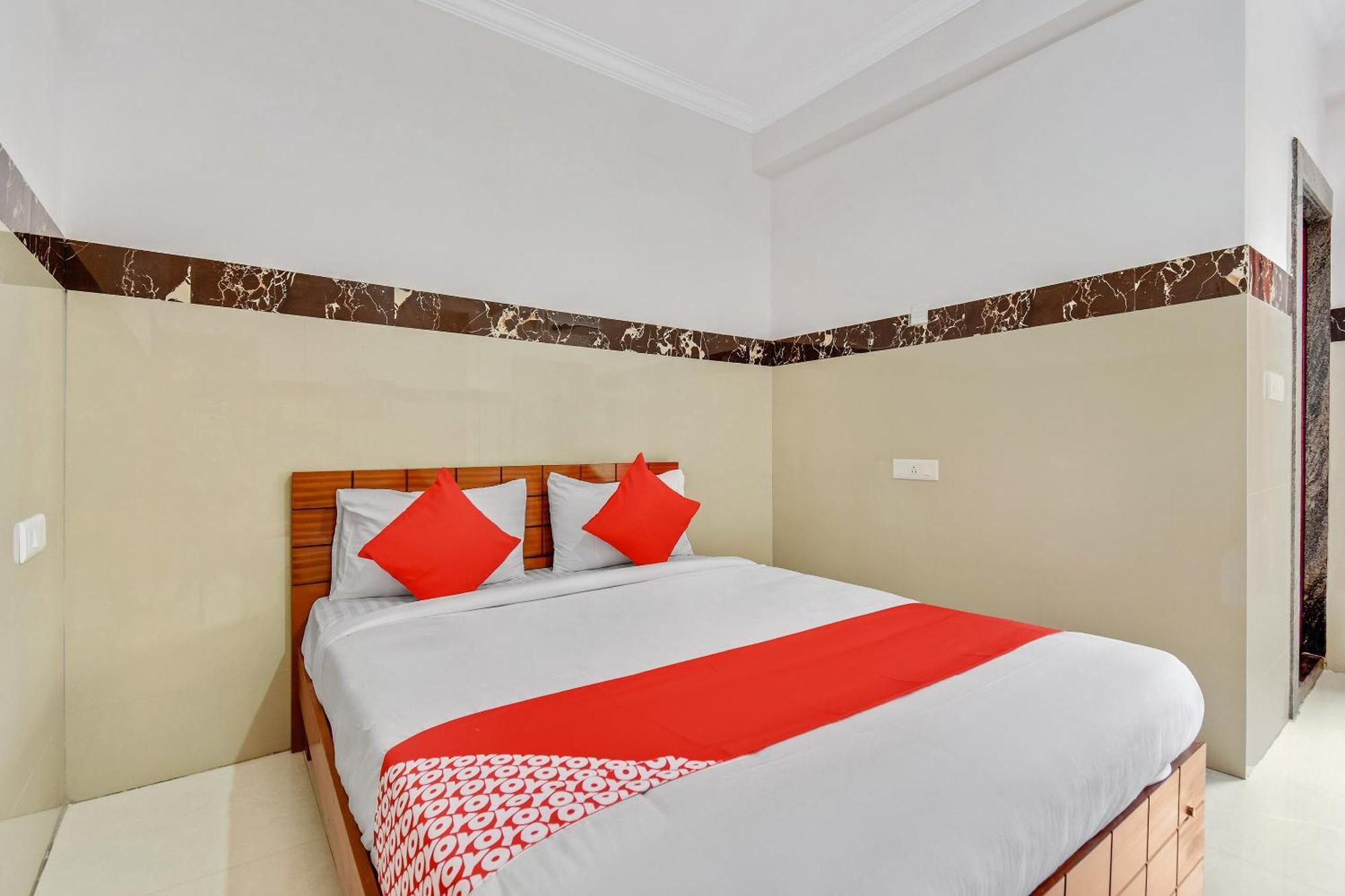 Hotel O Sri Sai Guru Comforts Yelahanka Buitenkant foto